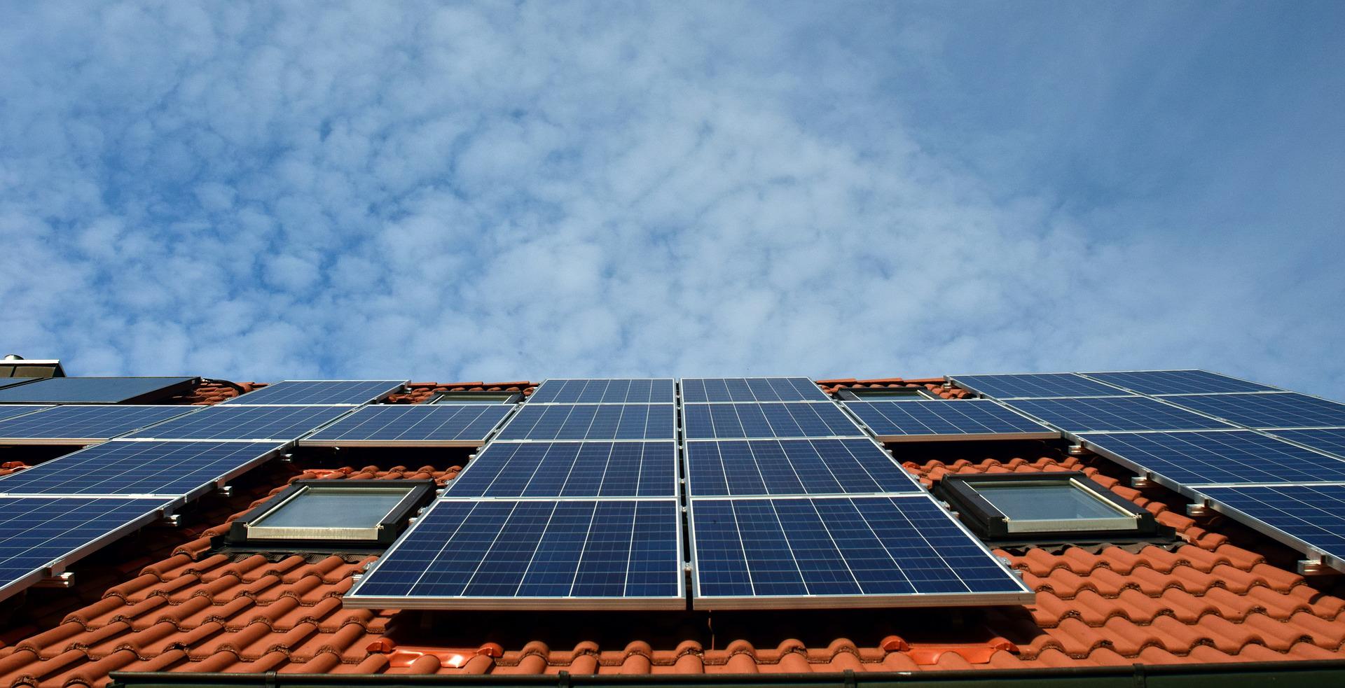 Cómo instalar placas solares para autoconsumo